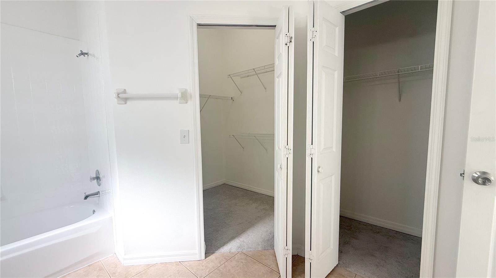 Image 14 of 37 For 13427 Heron Cove Drive