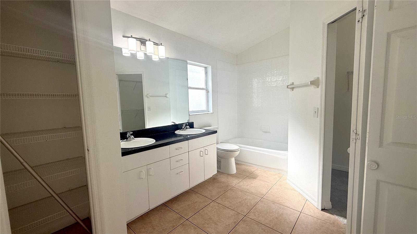 Image 15 of 37 For 13427 Heron Cove Drive