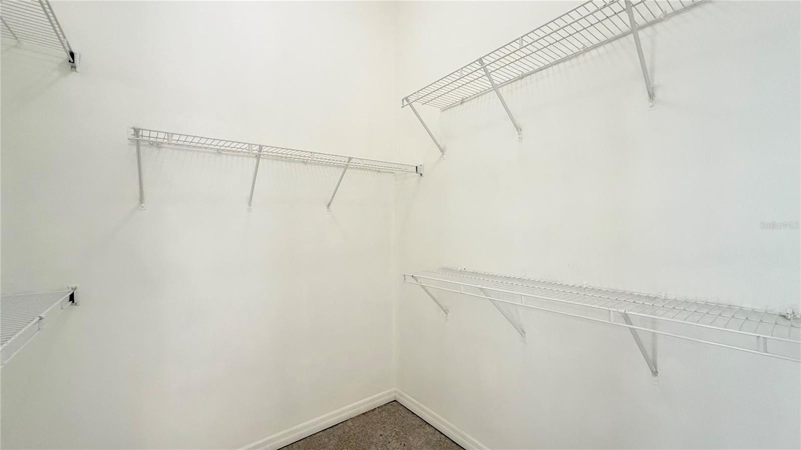 Image 18 of 37 For 13427 Heron Cove Drive