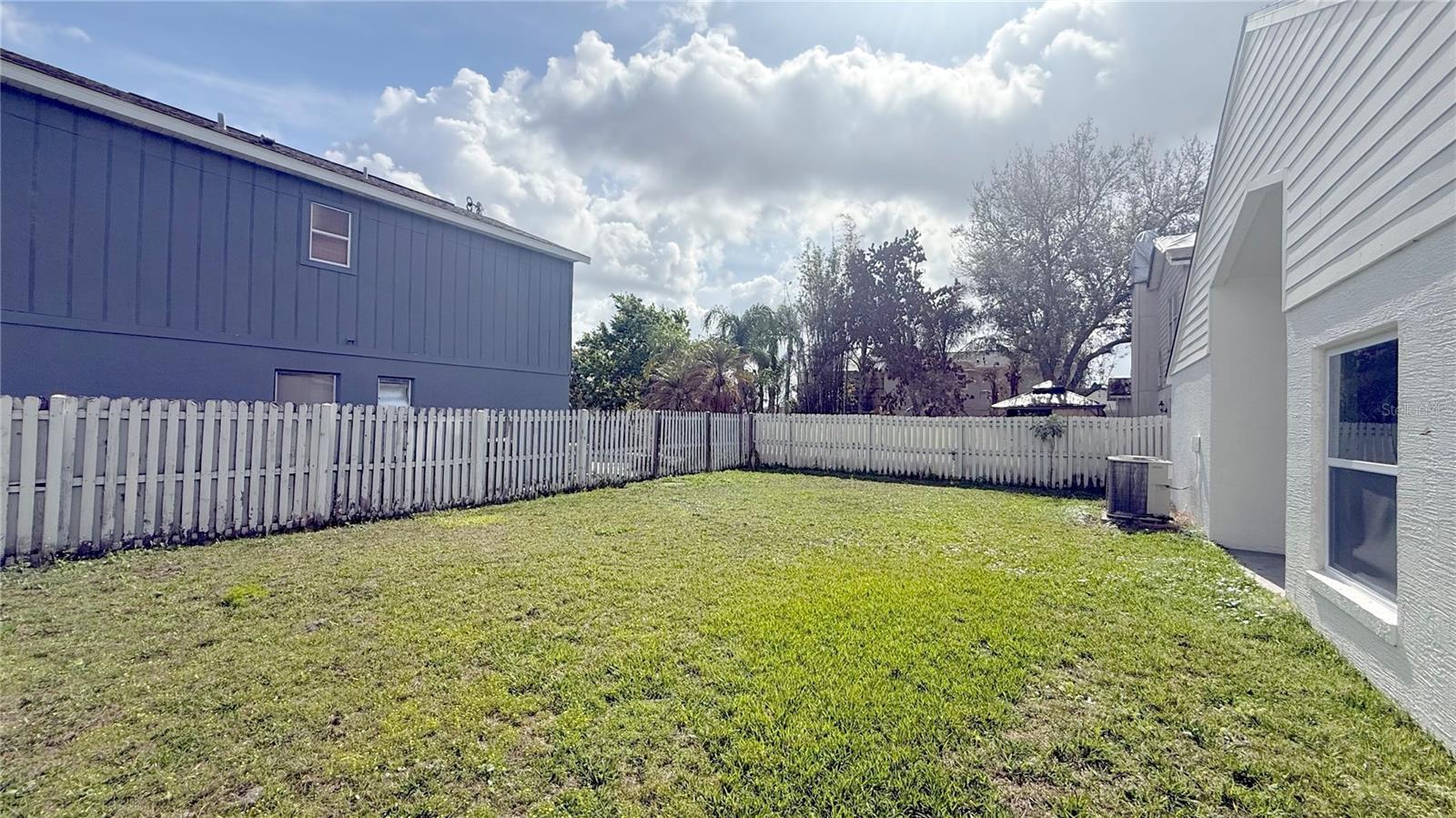 Image 25 of 37 For 13427 Heron Cove Drive