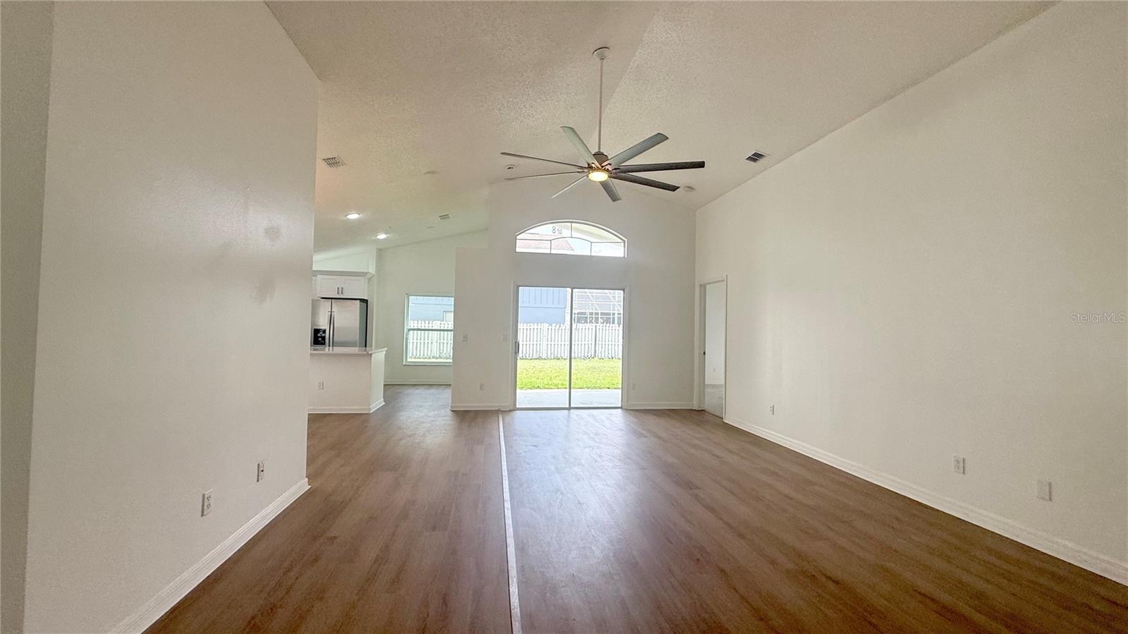 Image 6 of 37 For 13427 Heron Cove Drive