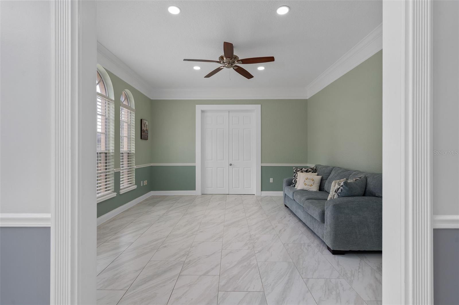 Image 10 of 64 For 9057 Balmoral Mews Square