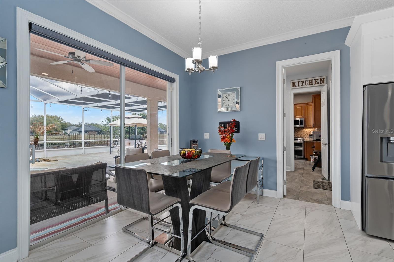 Image 18 of 64 For 9057 Balmoral Mews Square