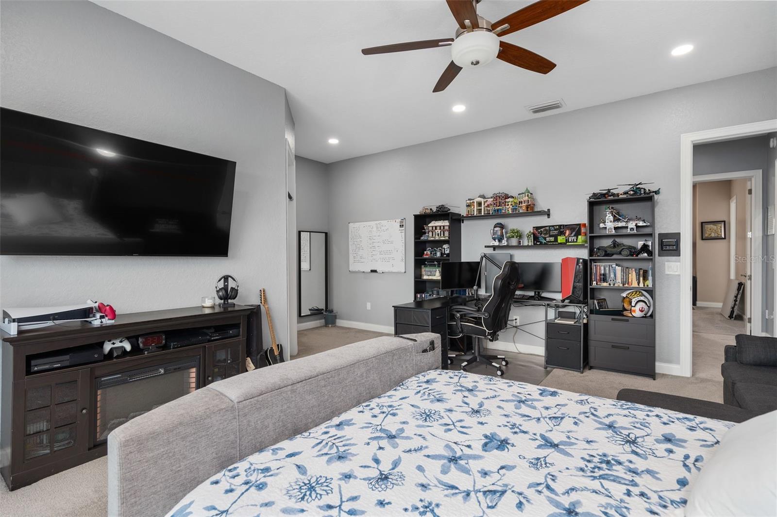 Image 37 of 64 For 9057 Balmoral Mews Square