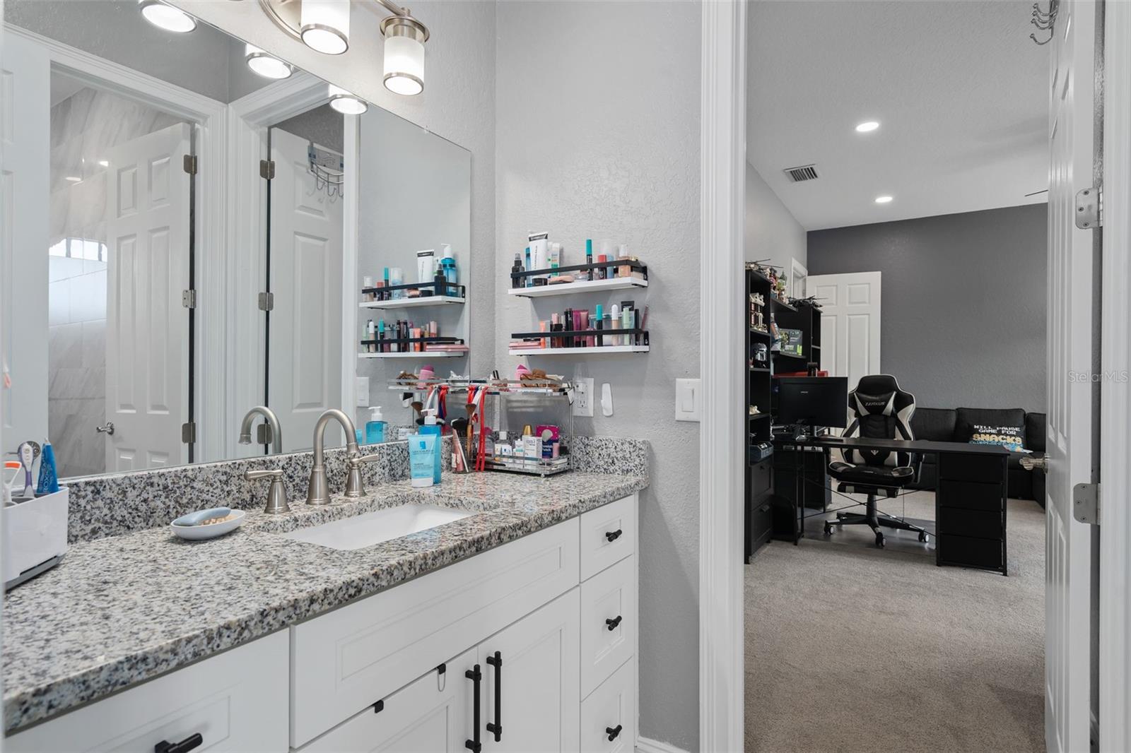 Image 39 of 64 For 9057 Balmoral Mews Square