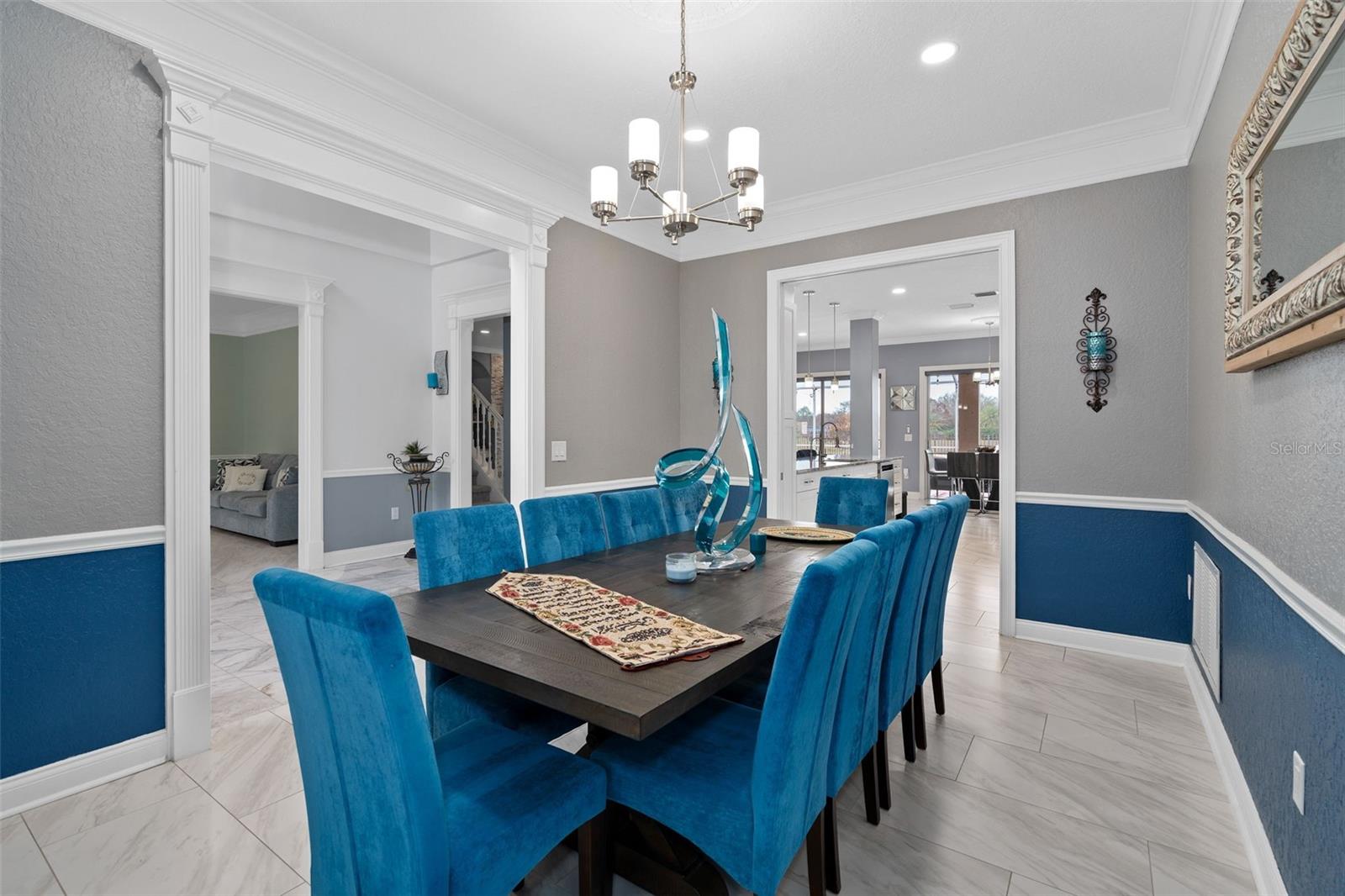 Image 7 of 64 For 9057 Balmoral Mews Square