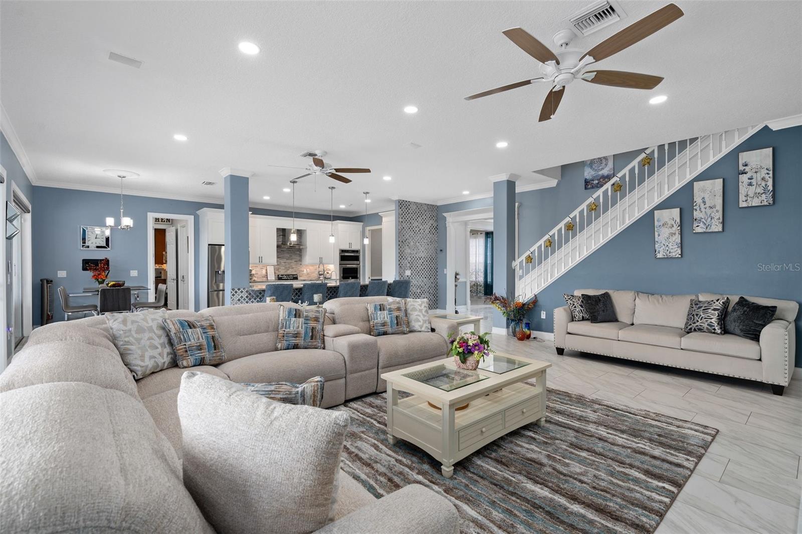 Image 9 of 64 For 9057 Balmoral Mews Square