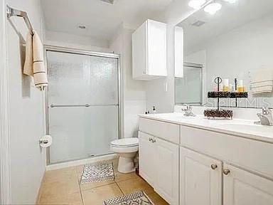 Image 13 of 35 For 5202 Hampton Beach Place 5202