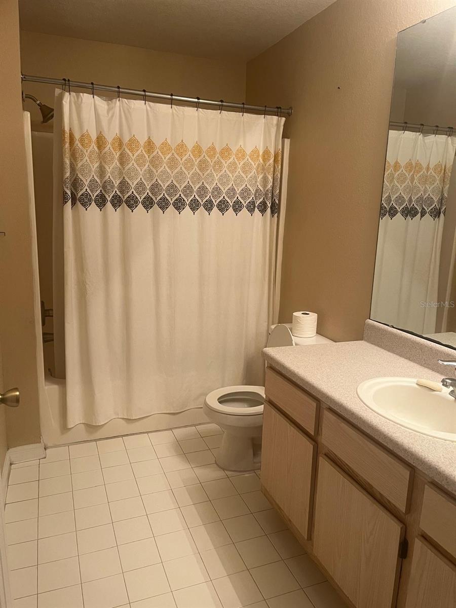 Image 8 of 12 For 5475 Vineland Road 8212