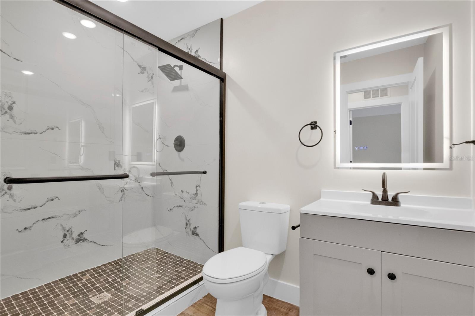 Image 15 of 35 For 3027 Aaron Burr Avenue L1