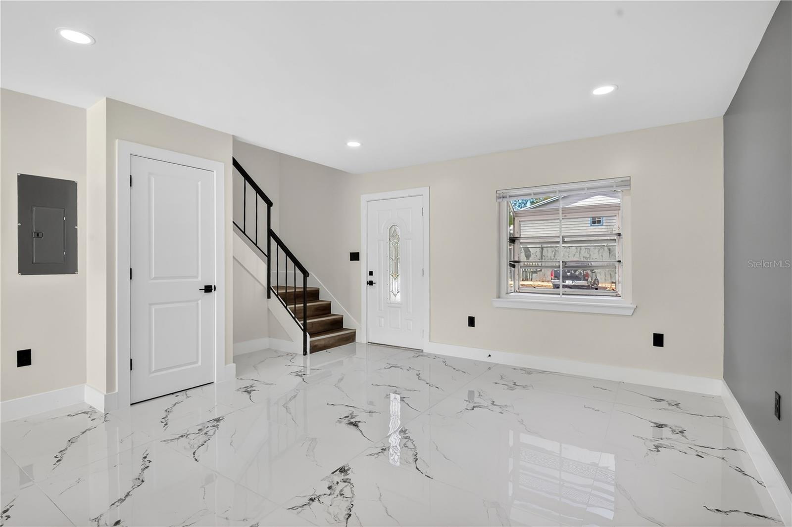 Image 8 of 35 For 3027 Aaron Burr Avenue L1