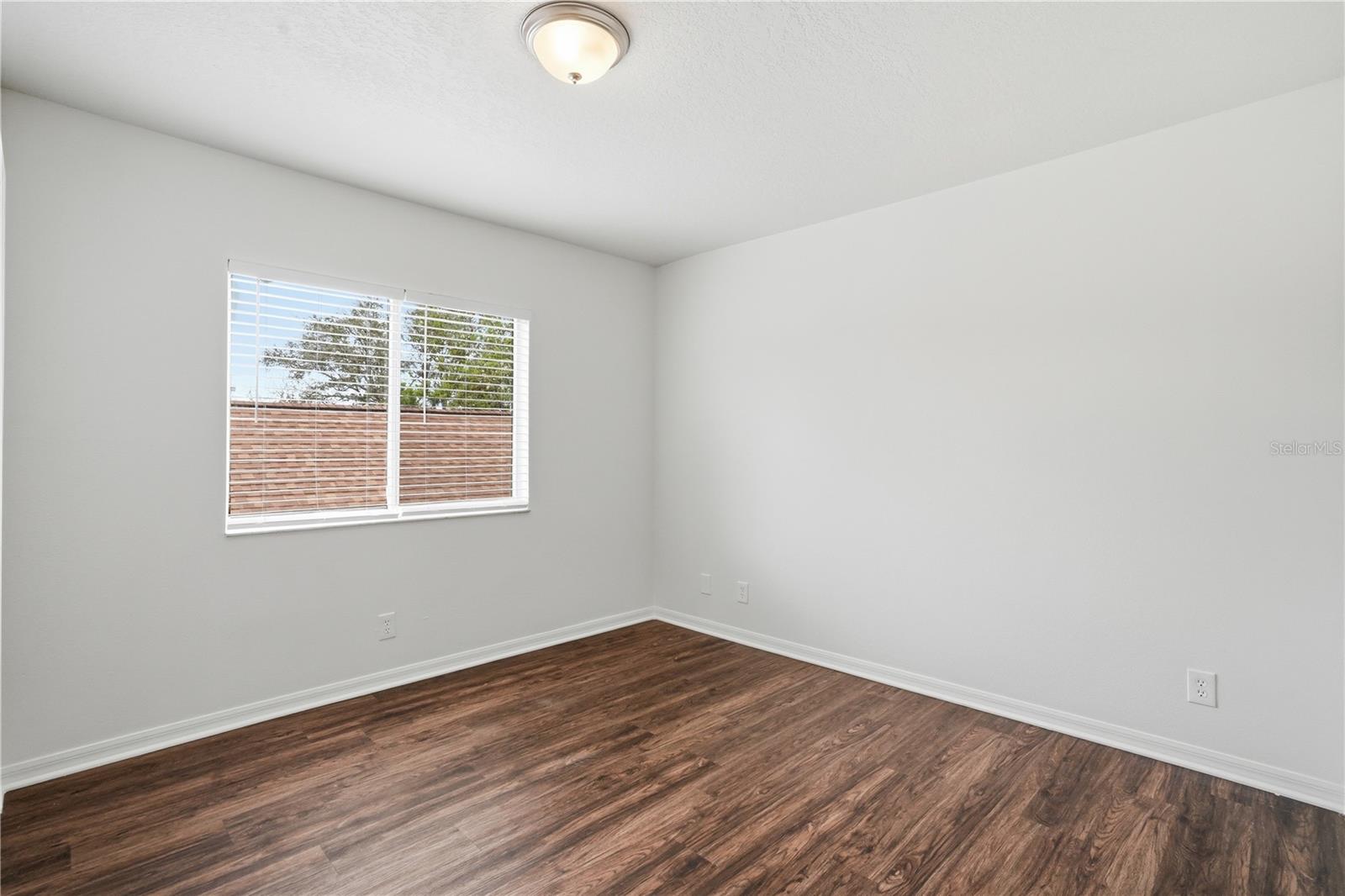 Image 30 of 42 For 4155 Day Bridge Place