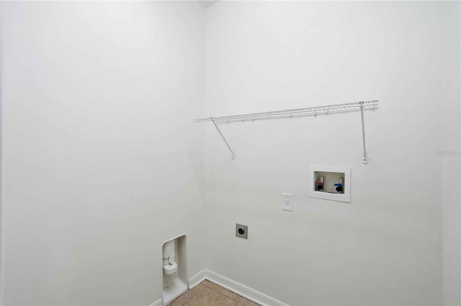 Image 36 of 42 For 4155 Day Bridge Place