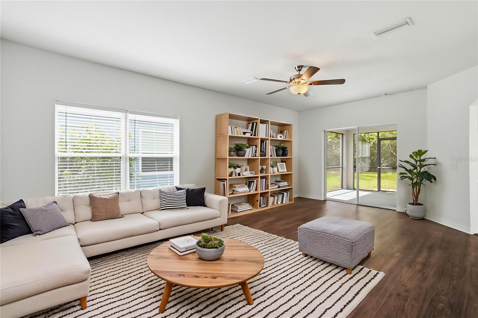 Image 4 of 42 For 4155 Day Bridge Place