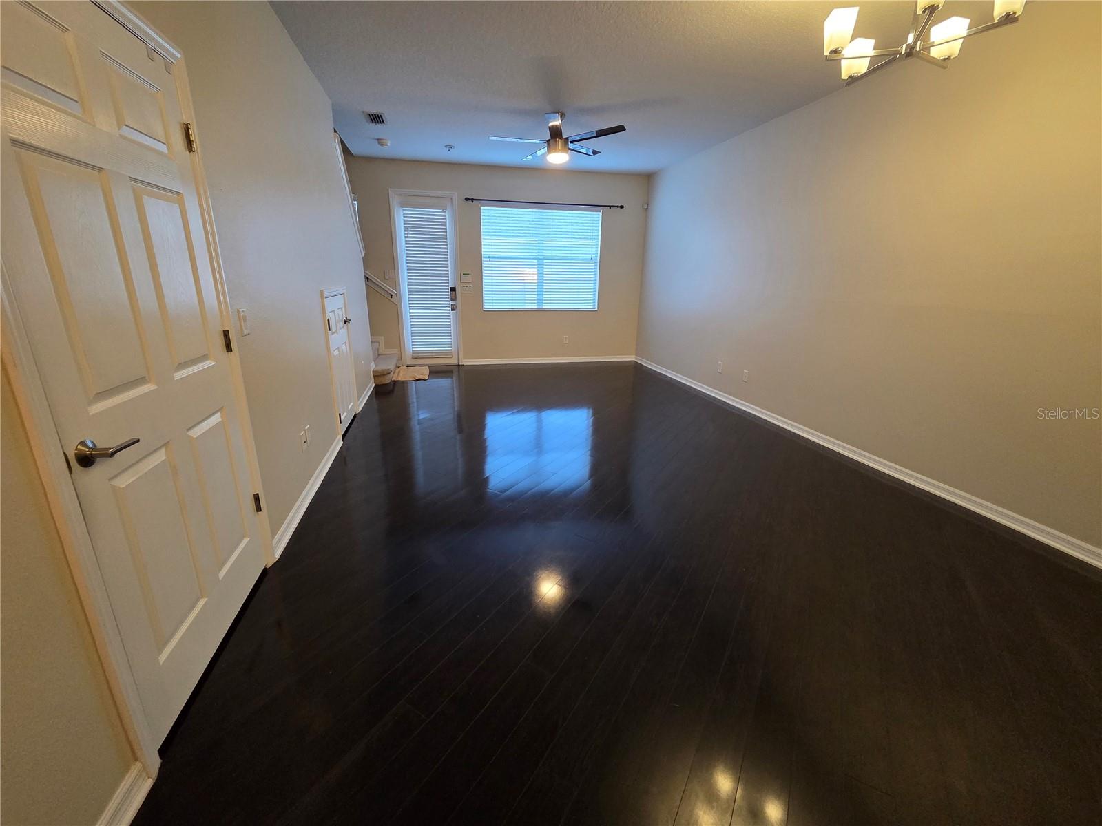 Image 4 of 54 For 14239 Avenue Of The Groves