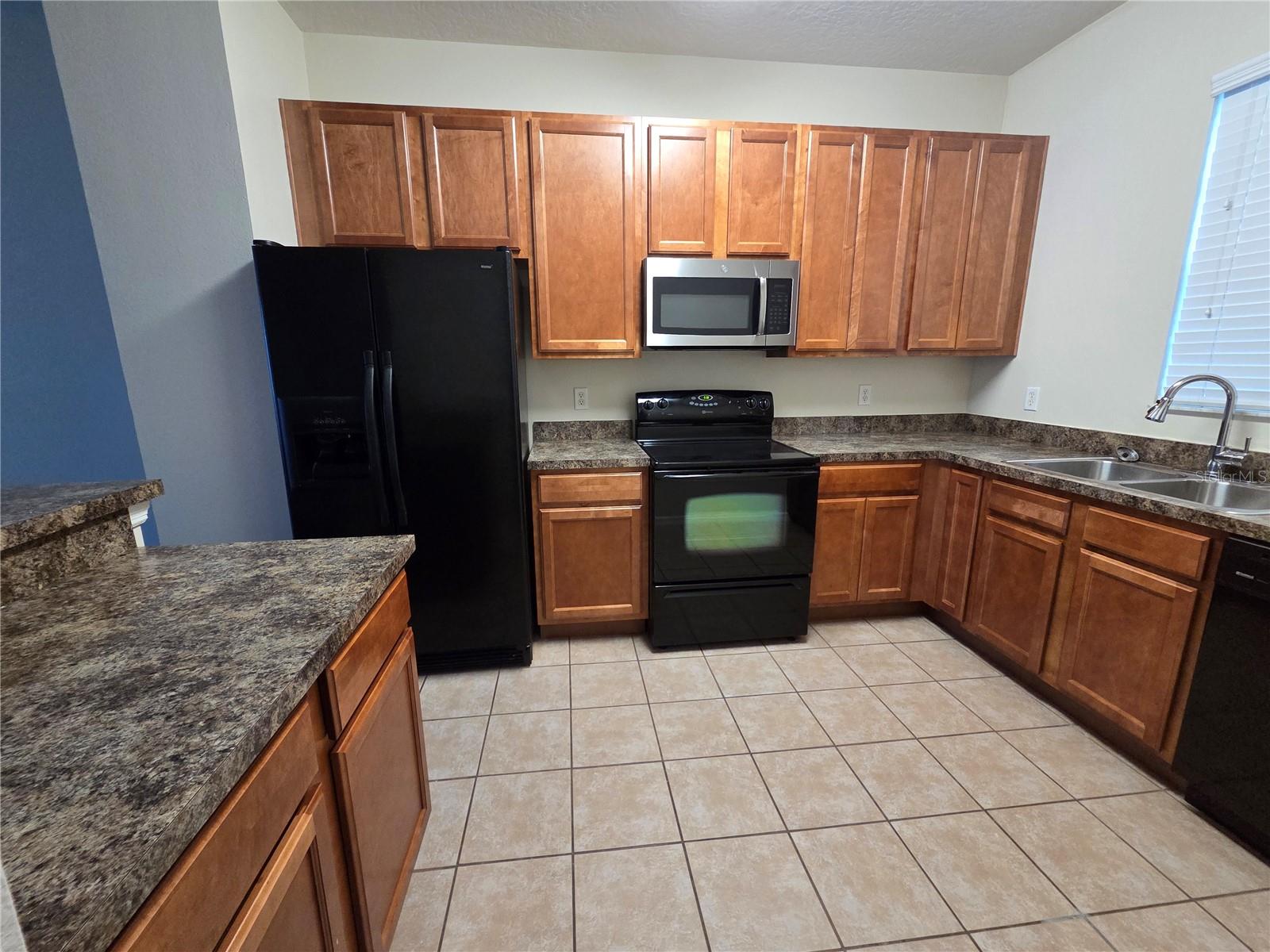 Image 5 of 54 For 14239 Avenue Of The Groves