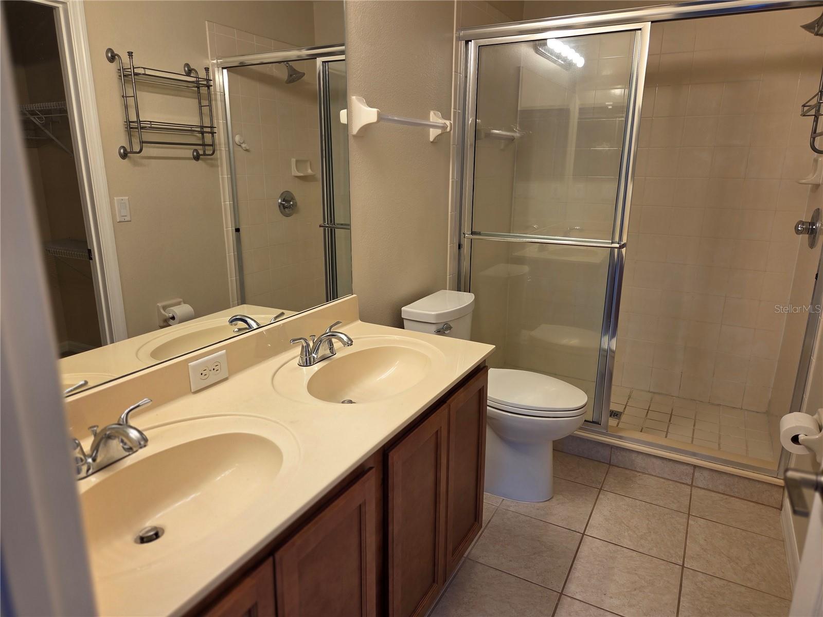 Image 8 of 54 For 14239 Avenue Of The Groves