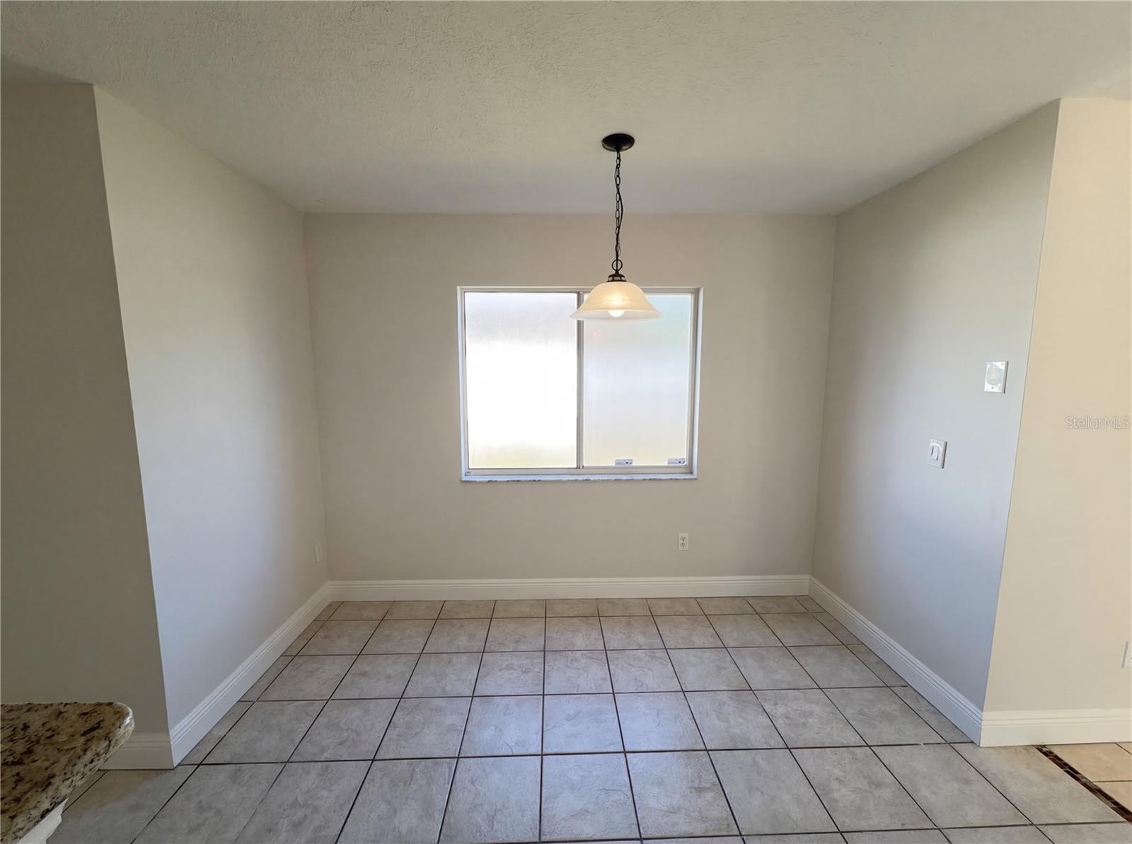 Image 15 of 32 For 1729 Elmstead Court