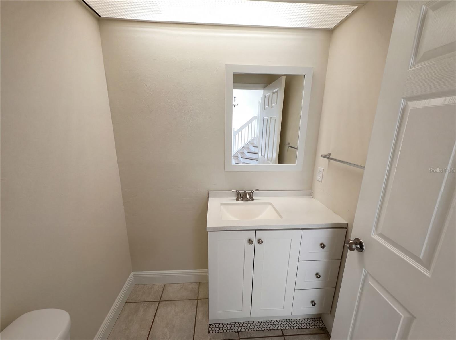 Image 18 of 32 For 1729 Elmstead Court