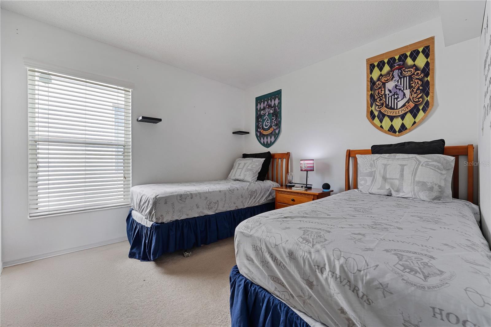 Image 15 of 27 For 1045 Lake Berkley Drive E