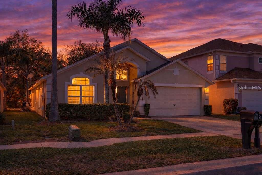 Image 27 of 27 For 1045 Lake Berkley Drive E