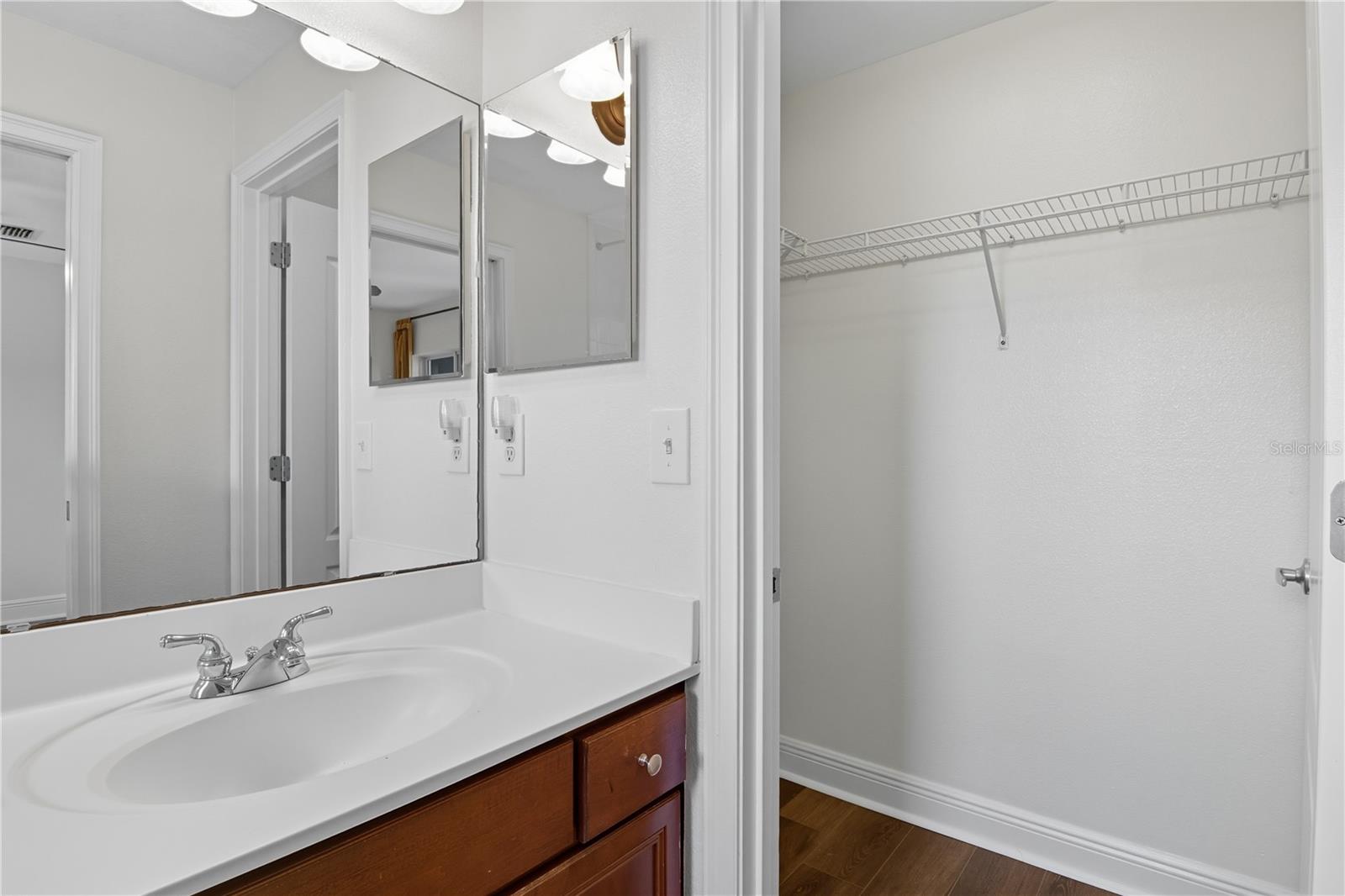 Image 34 of 43 For 130 Bumby Avenue 5