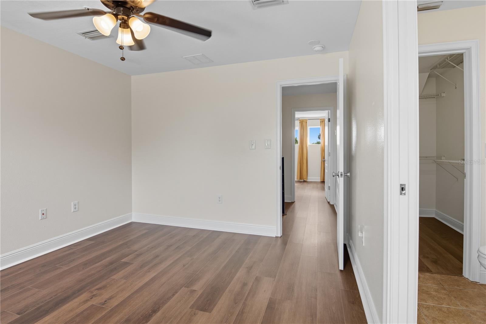 Image 35 of 43 For 130 Bumby Avenue 5