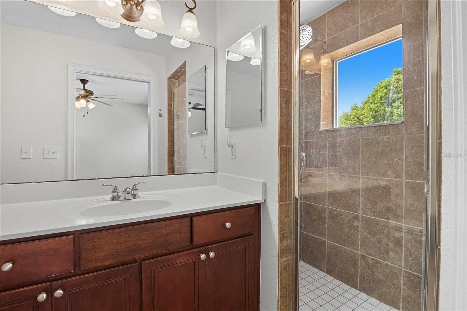 Image 40 of 43 For 130 Bumby Avenue 5