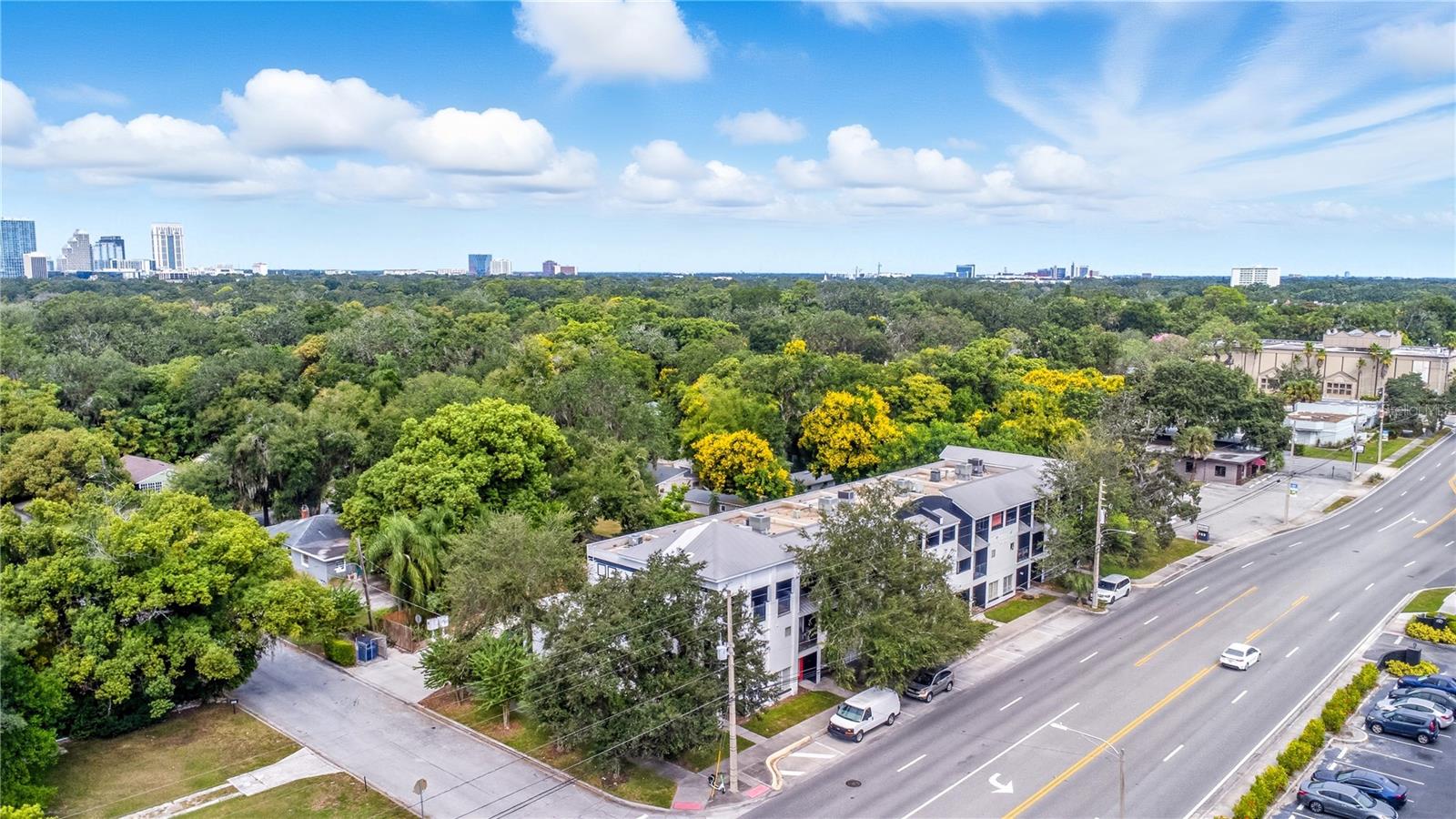 Image 6 of 43 For 130 Bumby Avenue 5