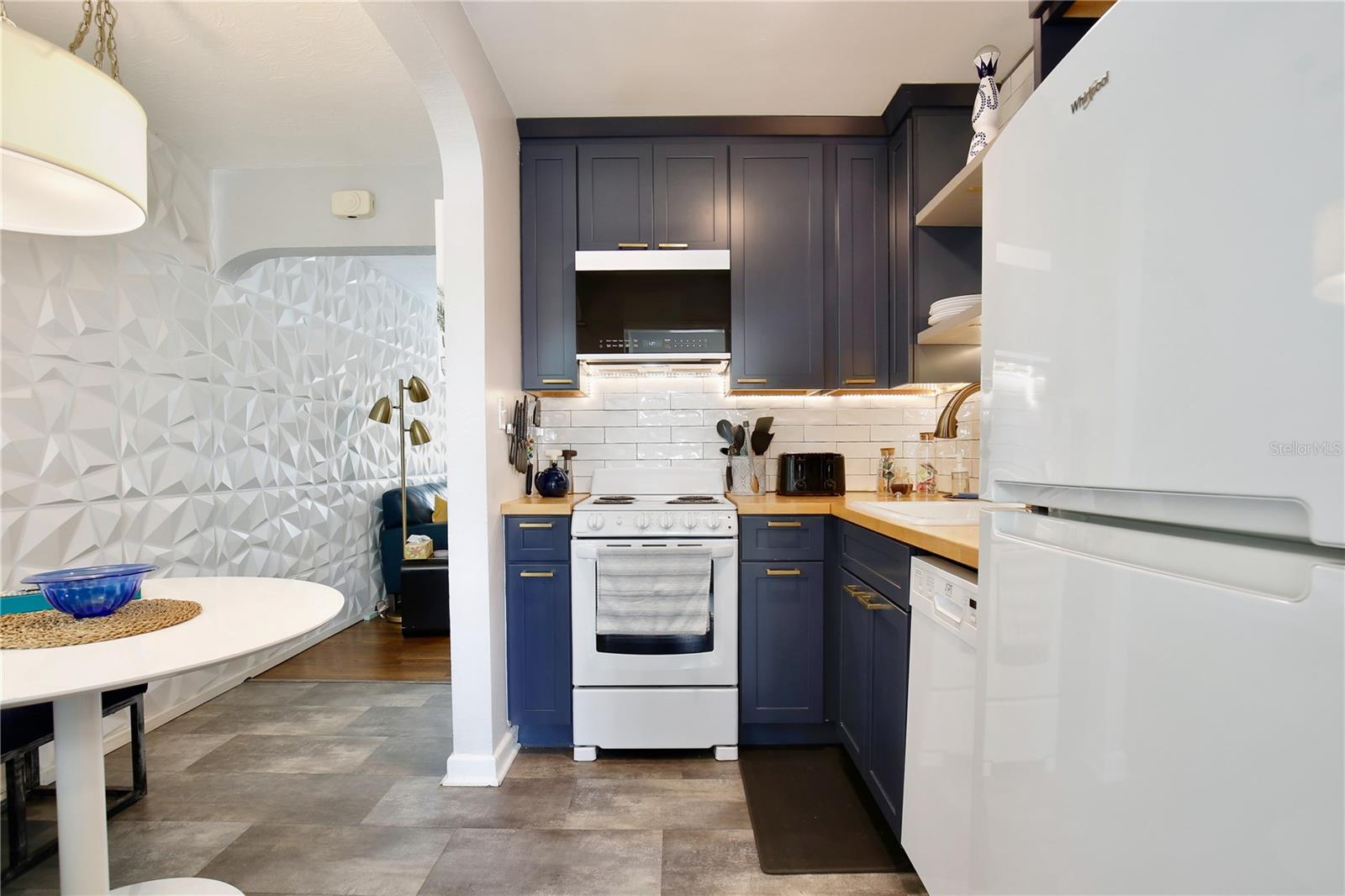 Image 15 of 47 For 101 Winter Park Street