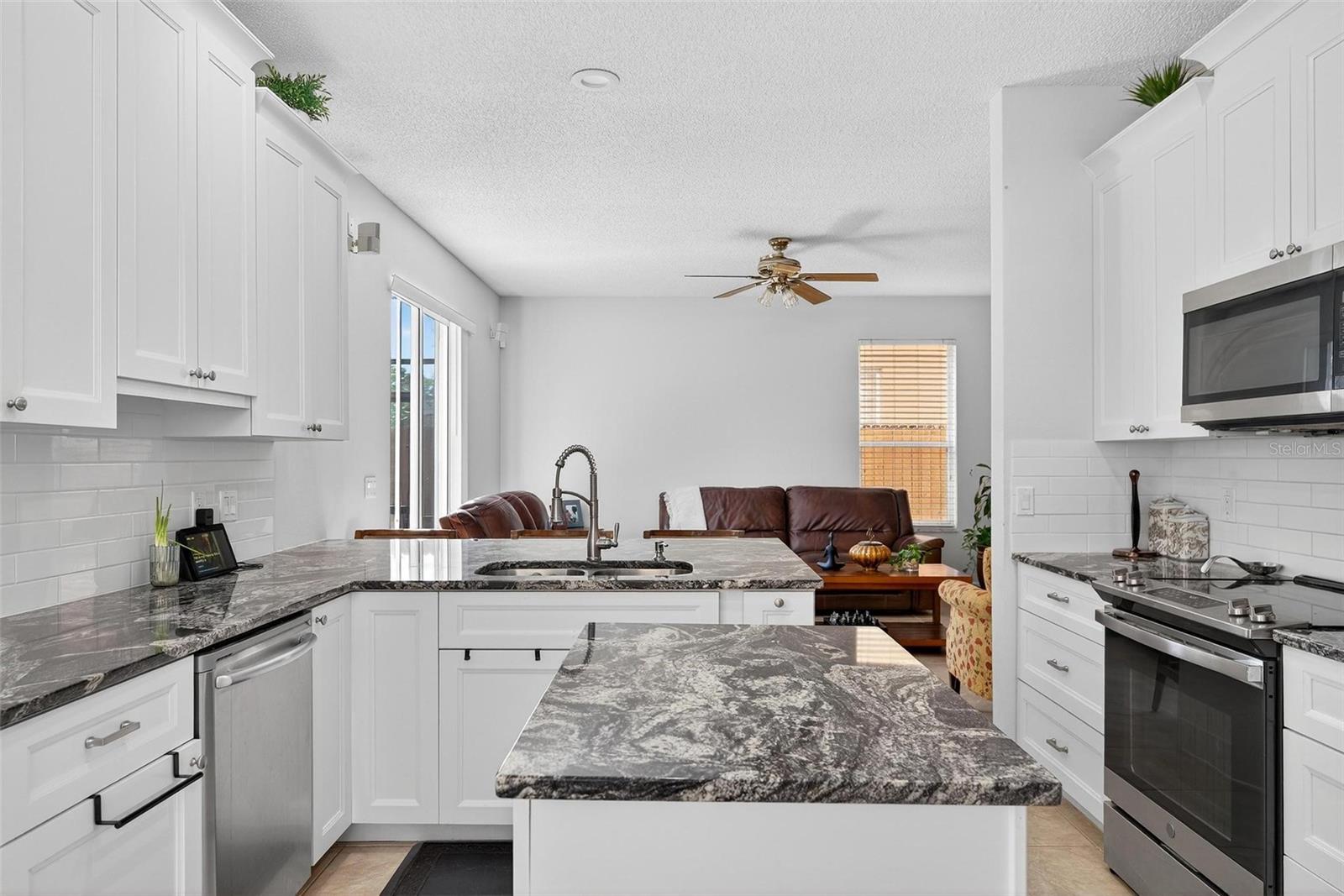 Image 10 of 59 For 1400 Holly Glen Run