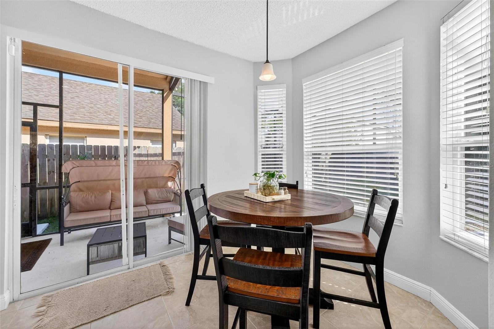 Image 12 of 59 For 1400 Holly Glen Run