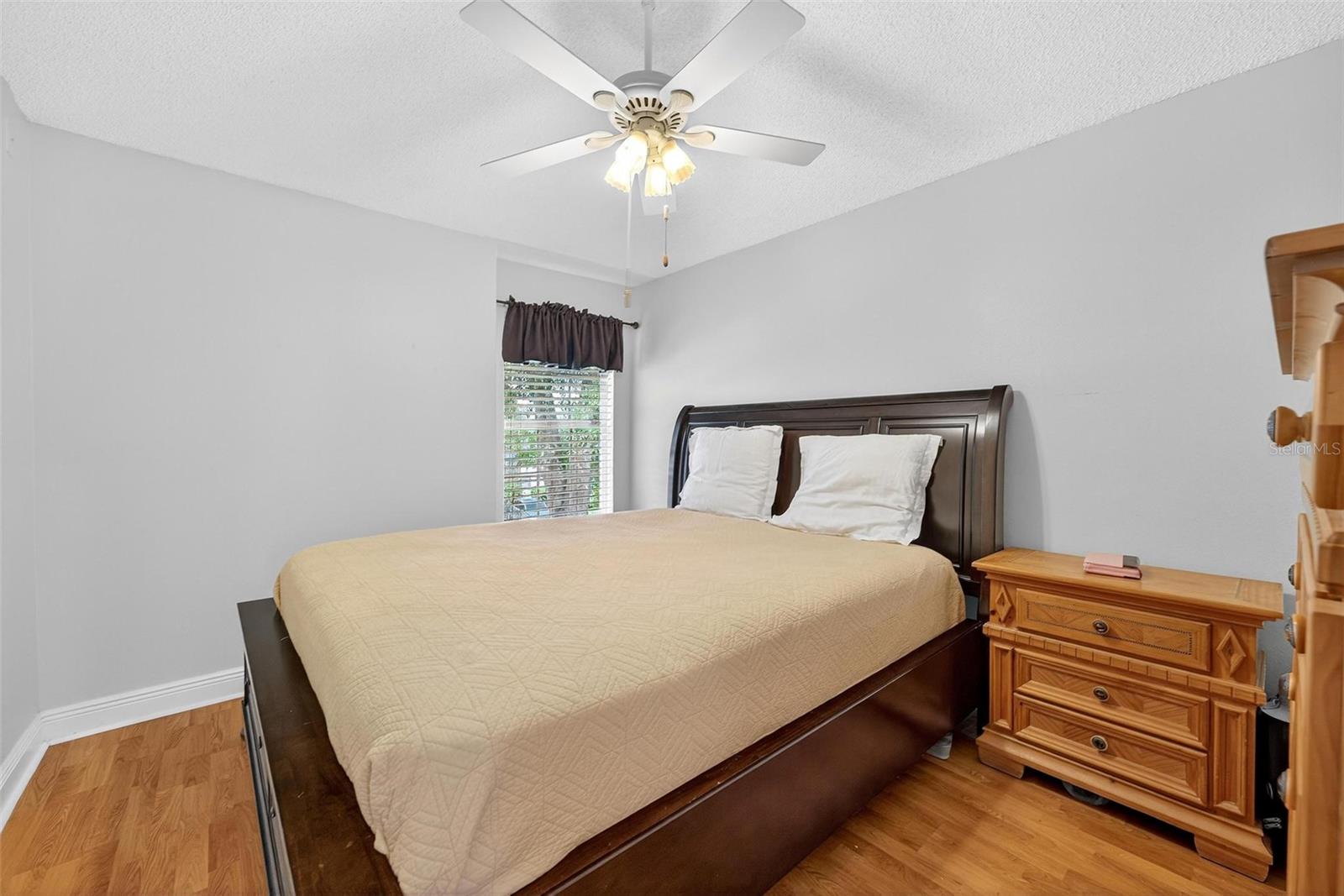 Image 28 of 59 For 1400 Holly Glen Run