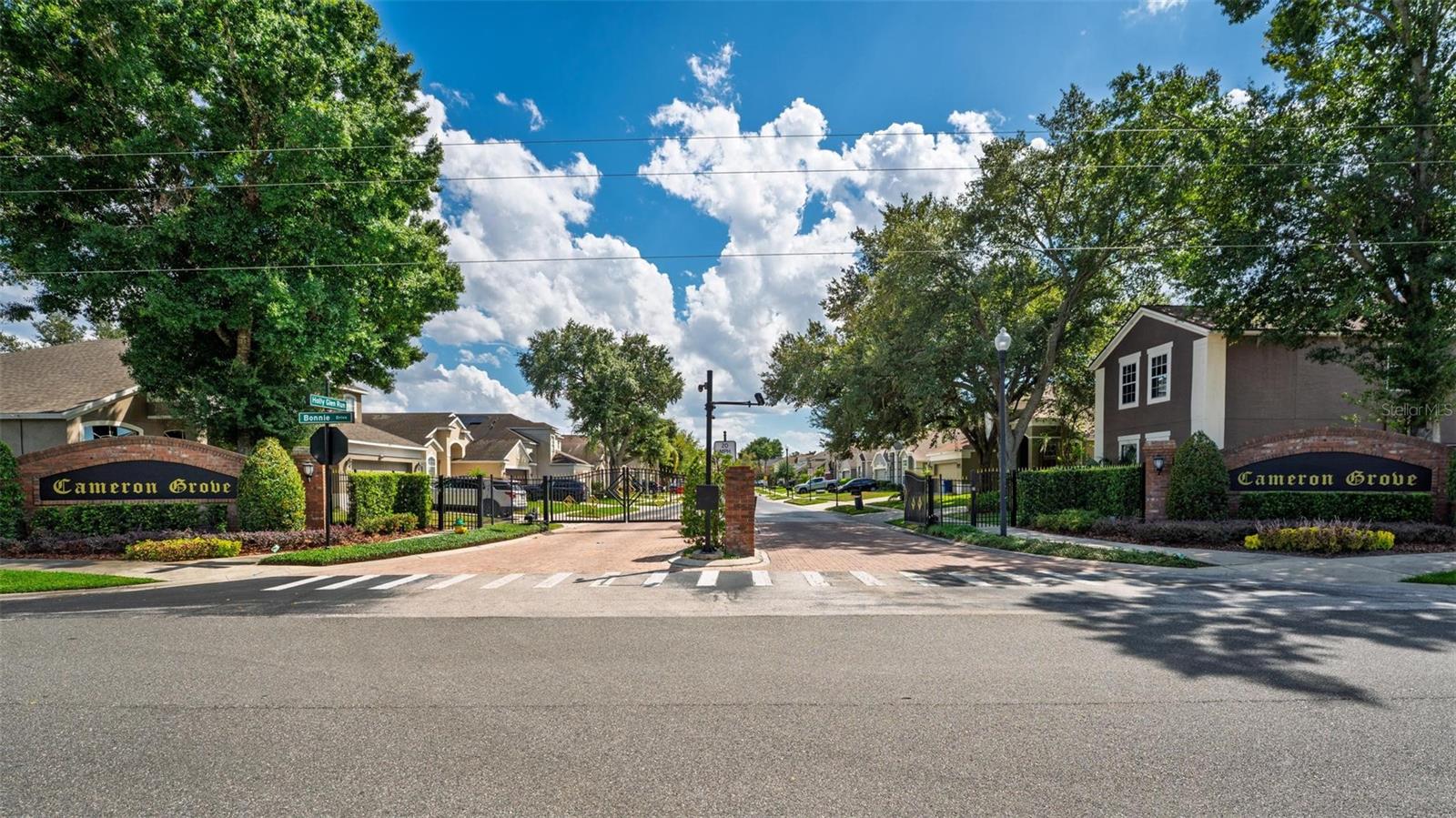 Image 37 of 59 For 1400 Holly Glen Run