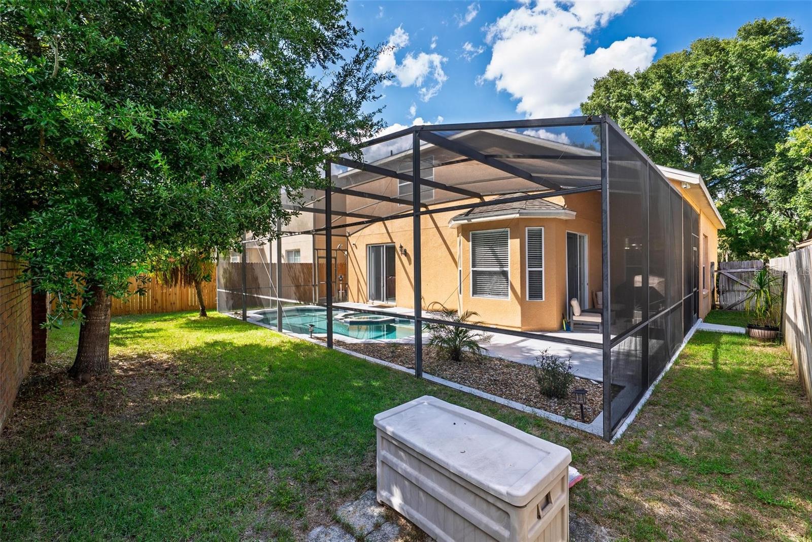 Image 44 of 59 For 1400 Holly Glen Run