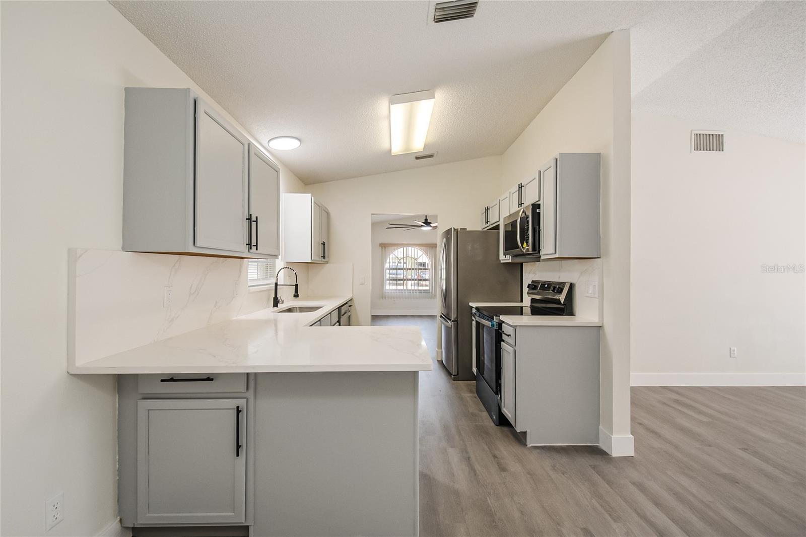 Image 12 of 45 For 109 Faulkner Avenue