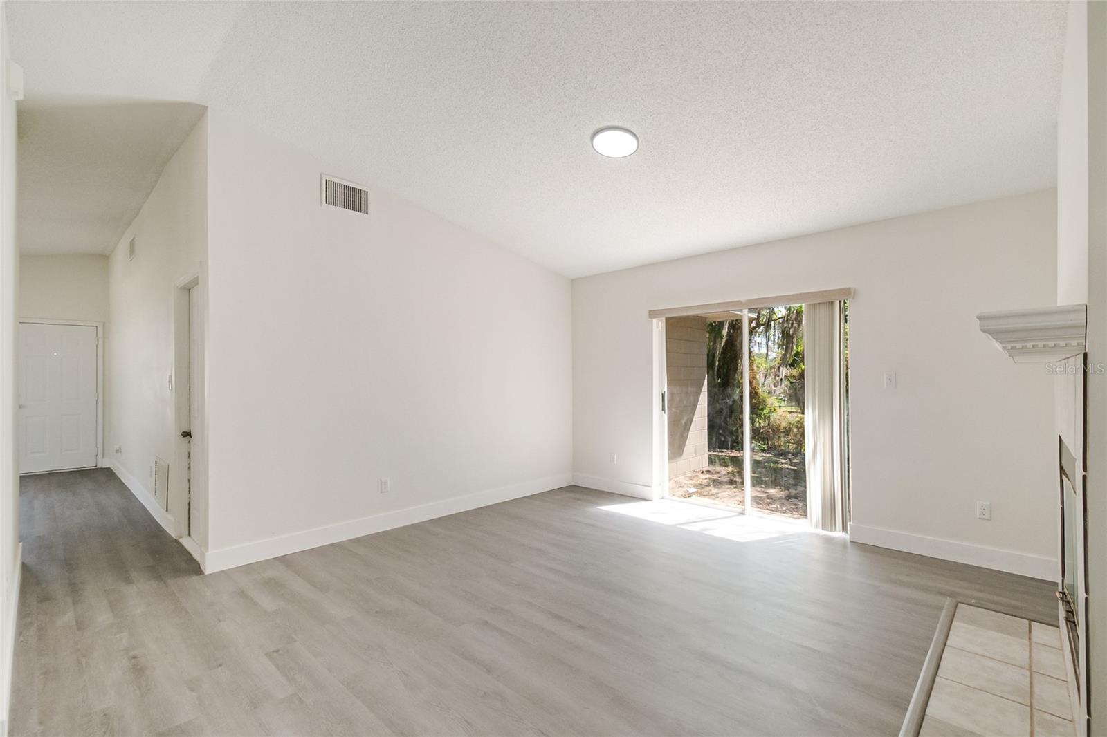 Image 20 of 45 For 109 Faulkner Avenue