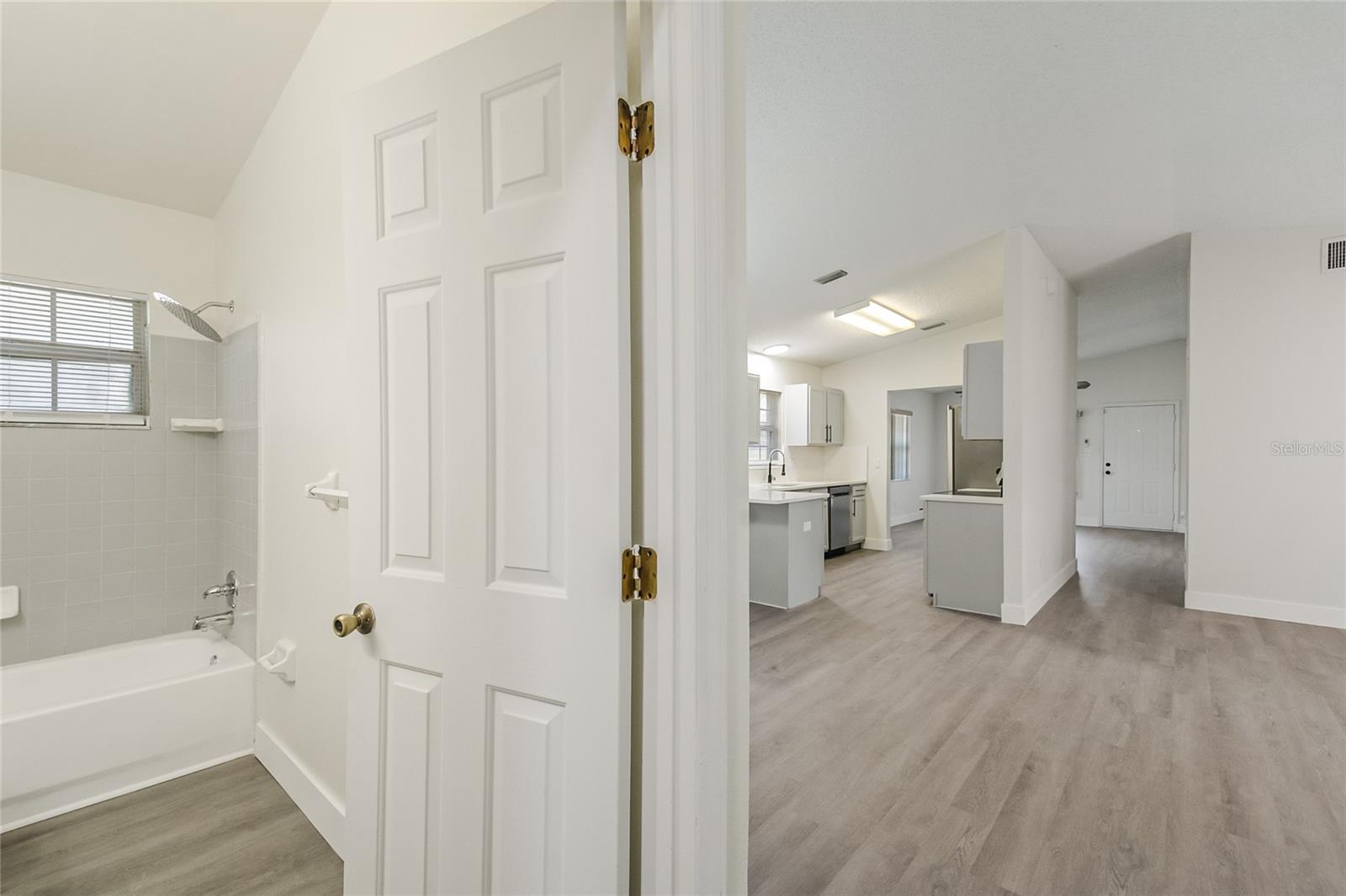 Image 27 of 45 For 109 Faulkner Avenue