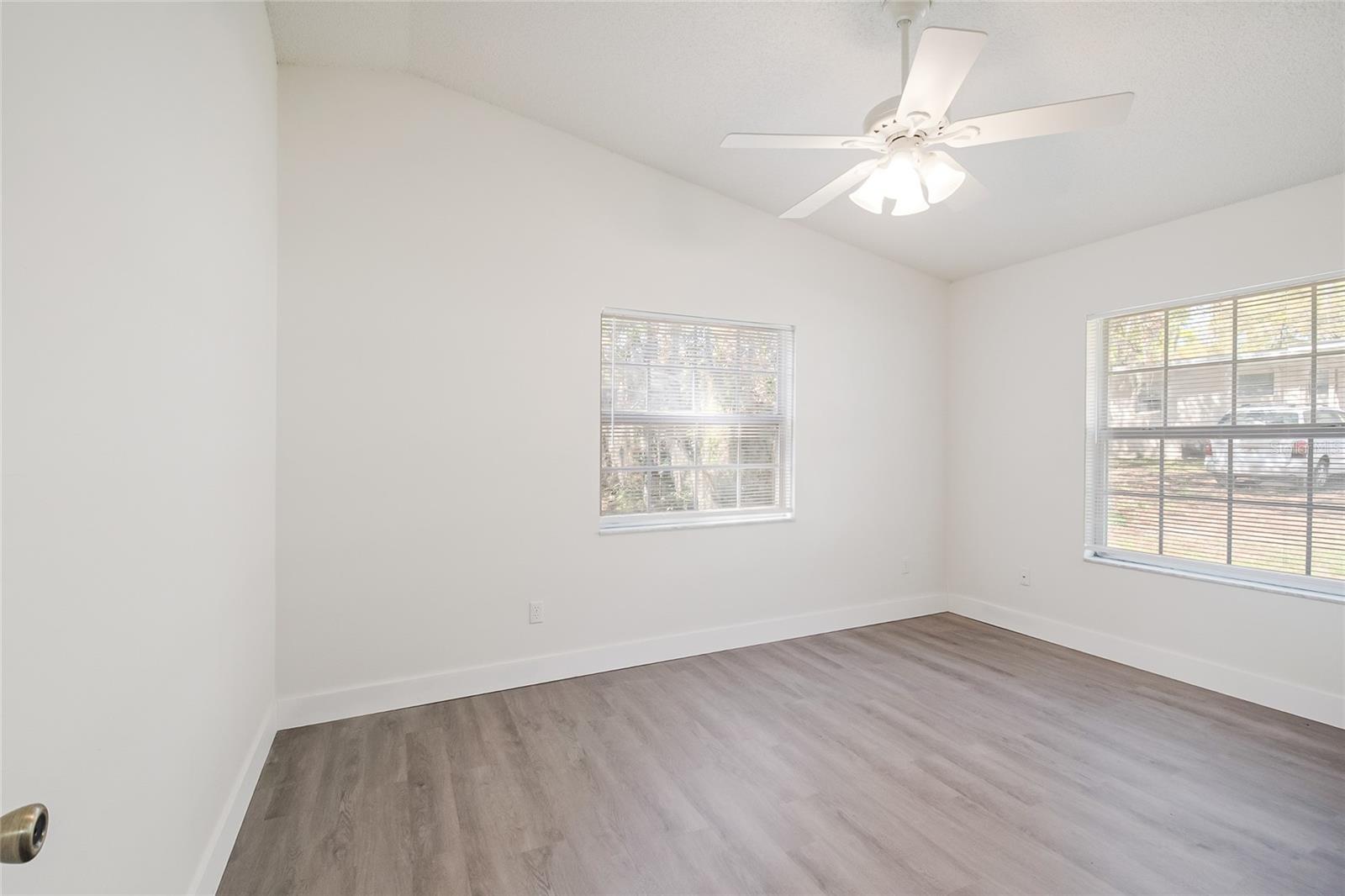 Image 34 of 45 For 109 Faulkner Avenue