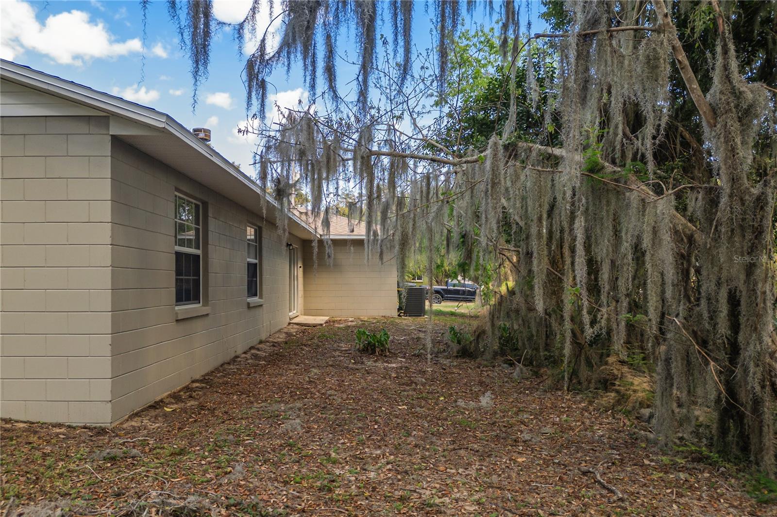 Image 7 of 45 For 109 Faulkner Avenue