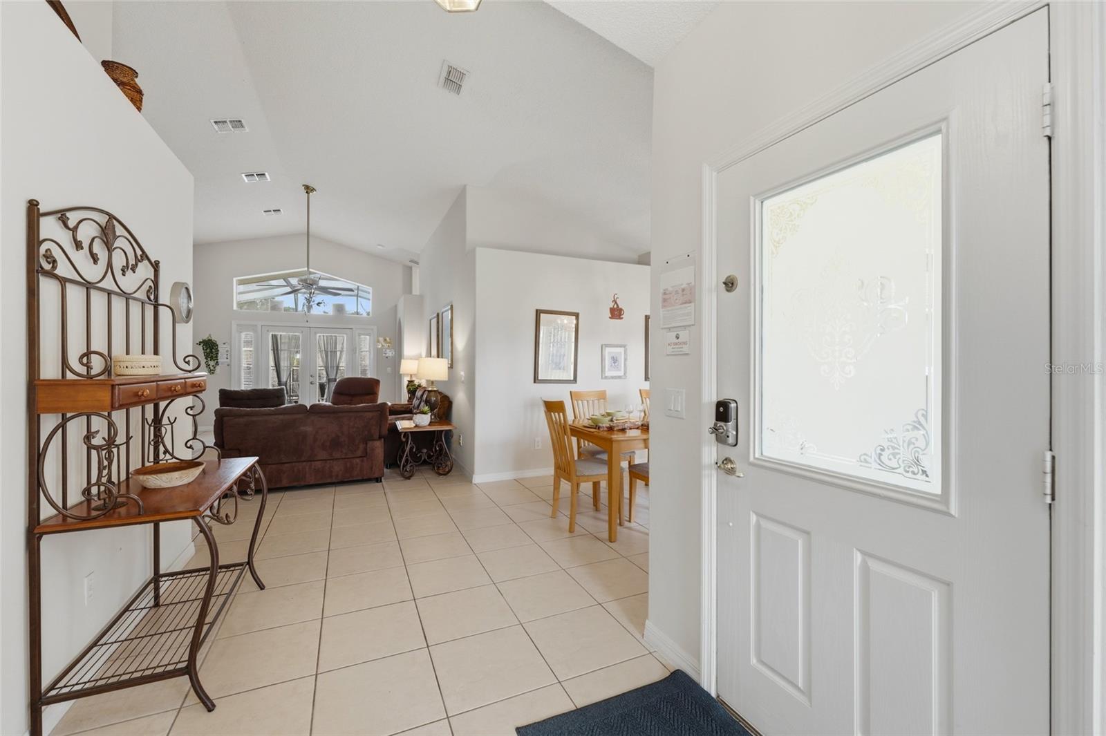 Image 2 of 26 For 2555 Oneida Loop