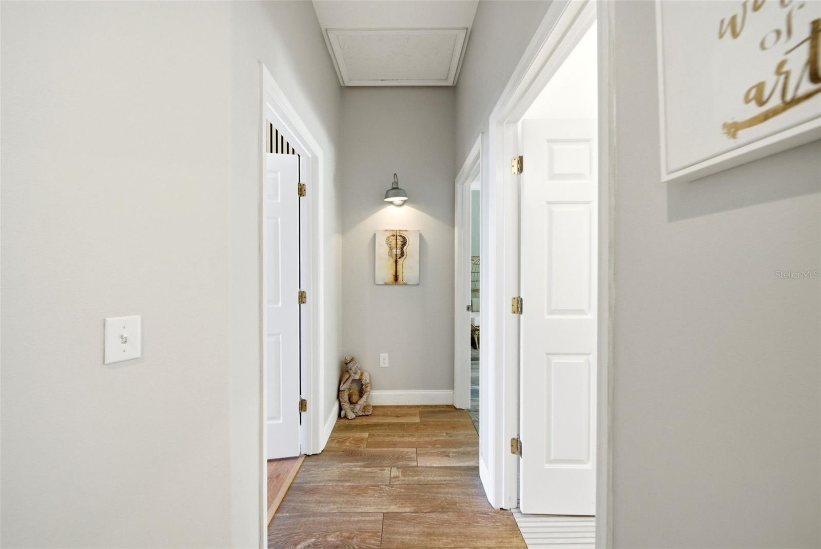 Image 17 of 77 For 113 Sandy Oaks Place