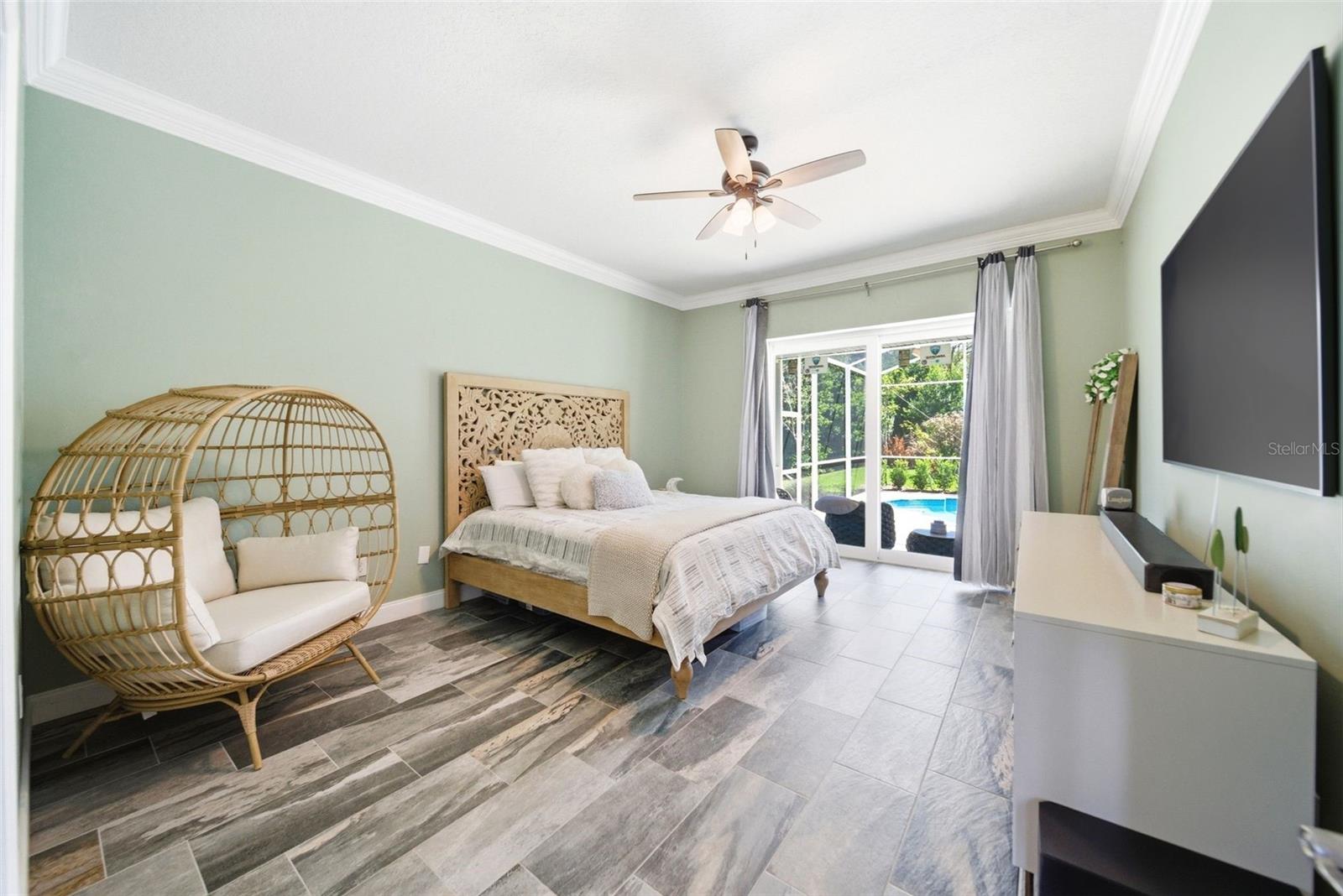 Image 22 of 77 For 113 Sandy Oaks Place