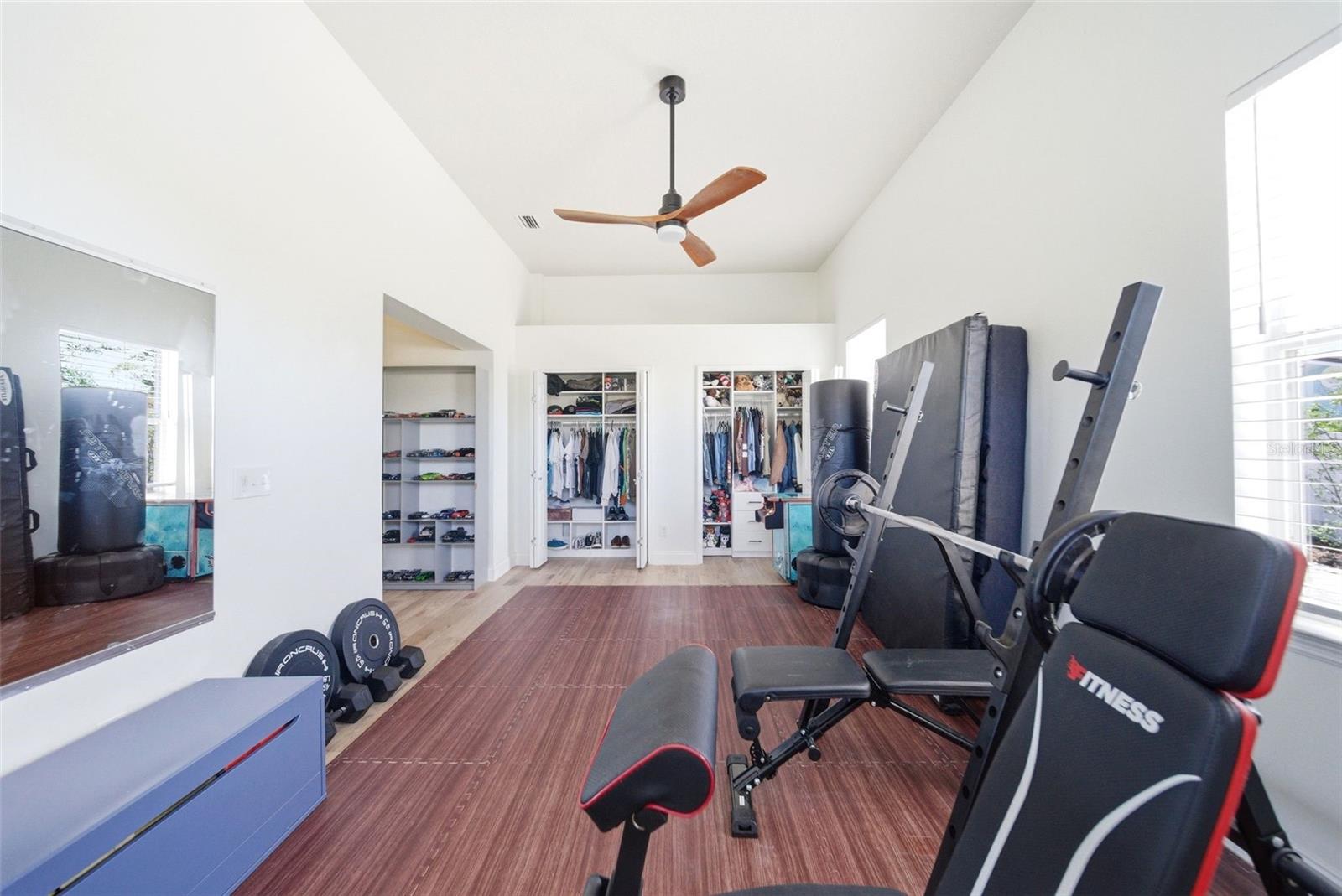 Image 36 of 77 For 113 Sandy Oaks Place