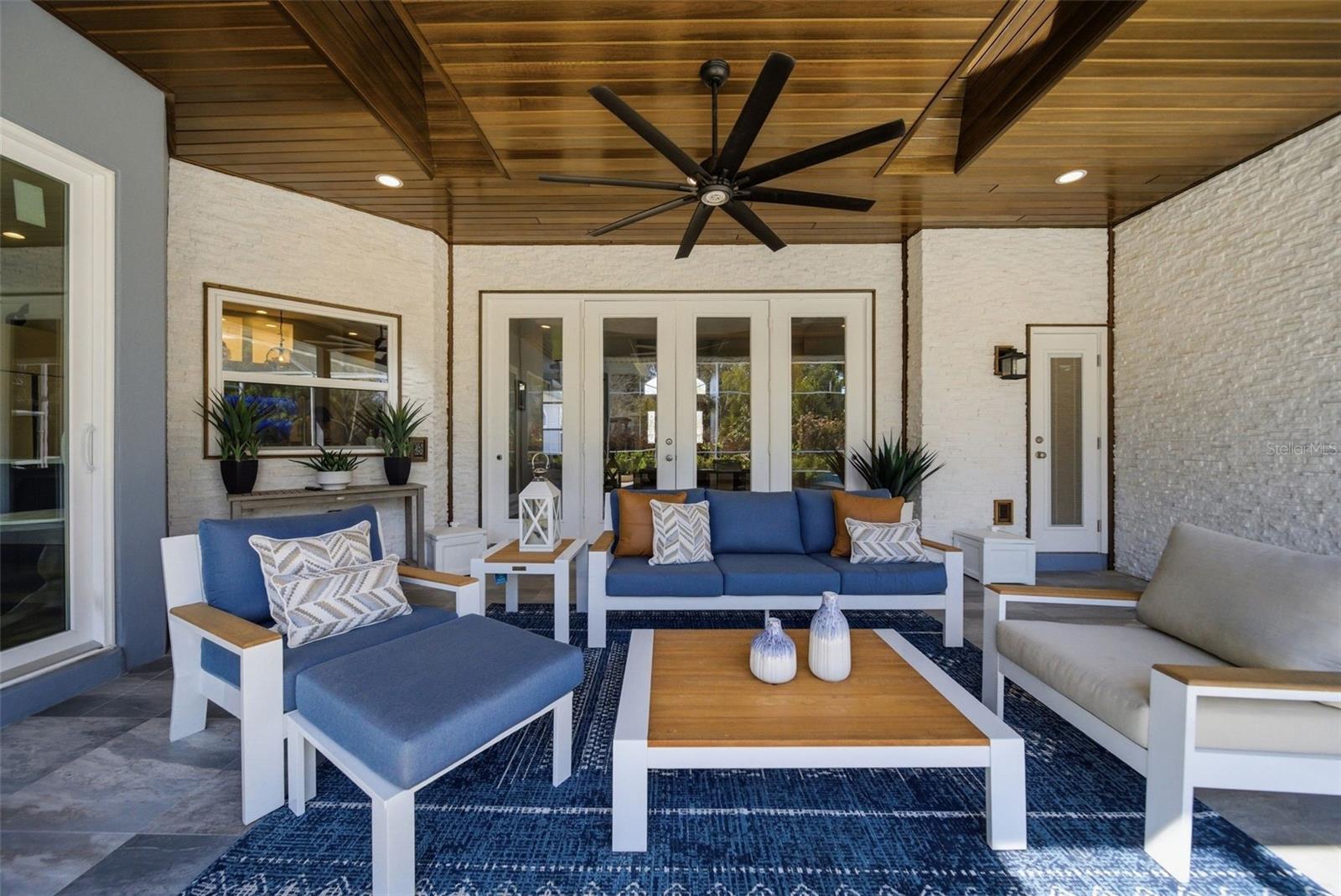 Image 39 of 77 For 113 Sandy Oaks Place