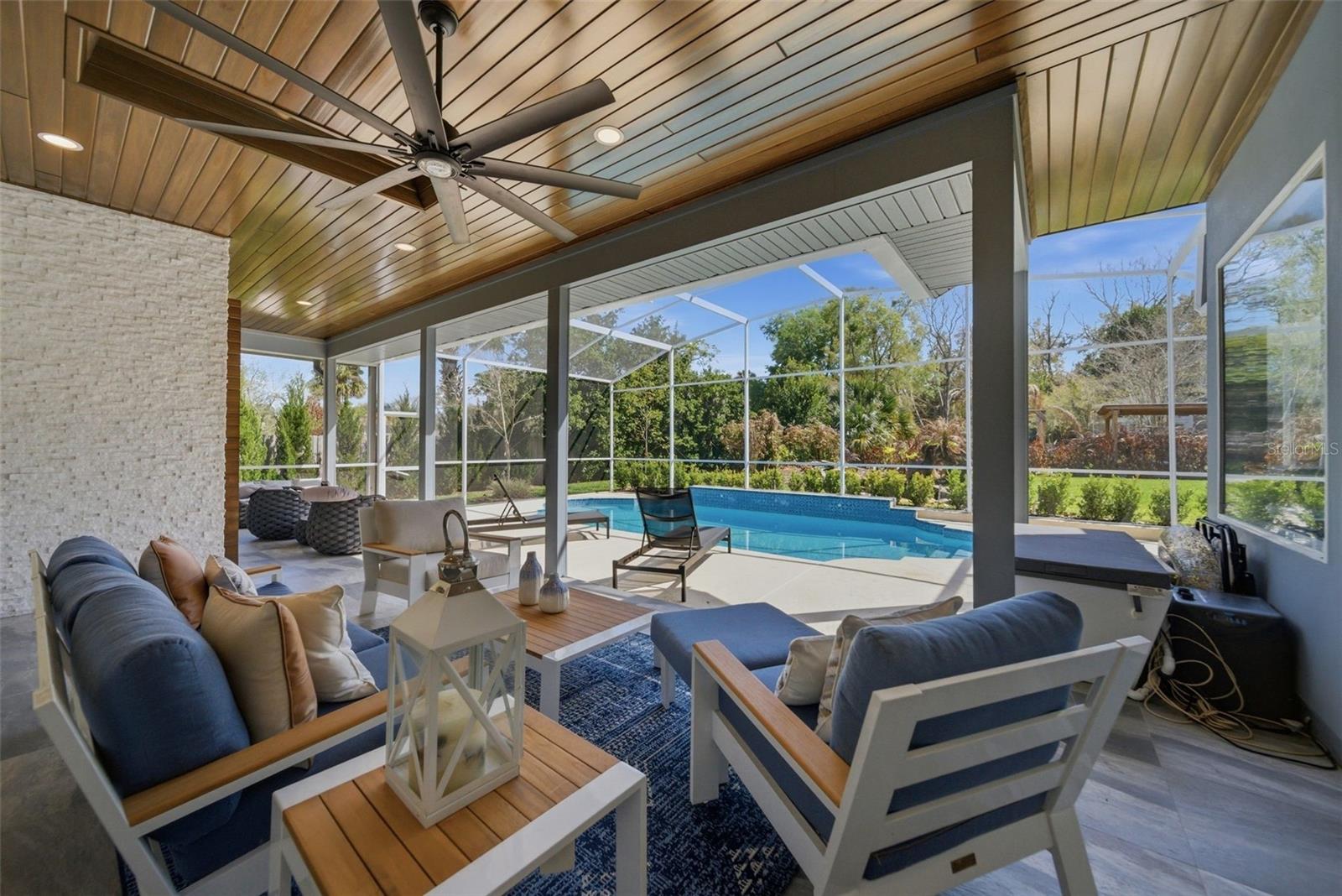 Image 41 of 77 For 113 Sandy Oaks Place