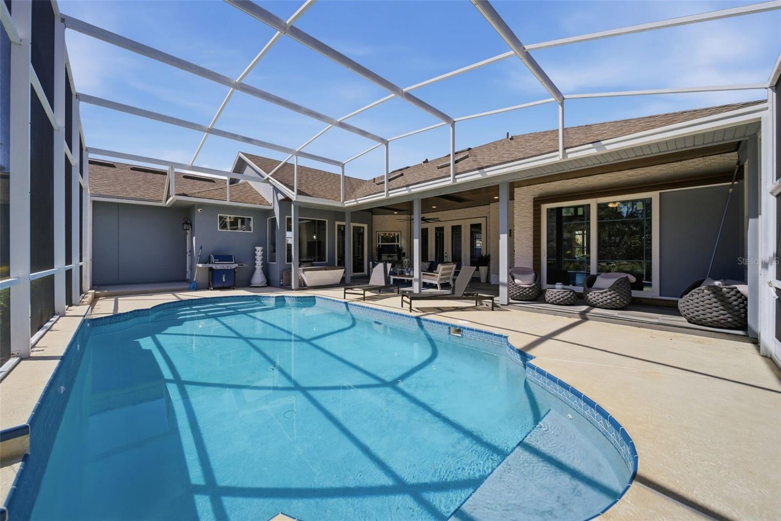 Image 44 of 77 For 113 Sandy Oaks Place