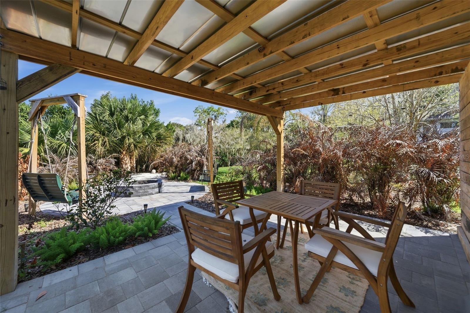 Image 46 of 77 For 113 Sandy Oaks Place