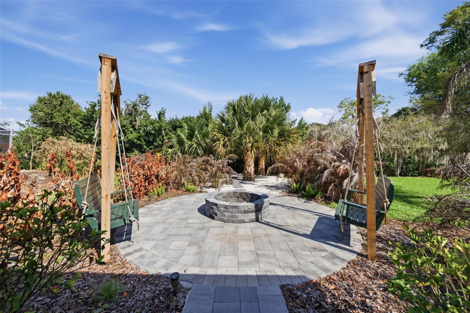 Image 47 of 77 For 113 Sandy Oaks Place