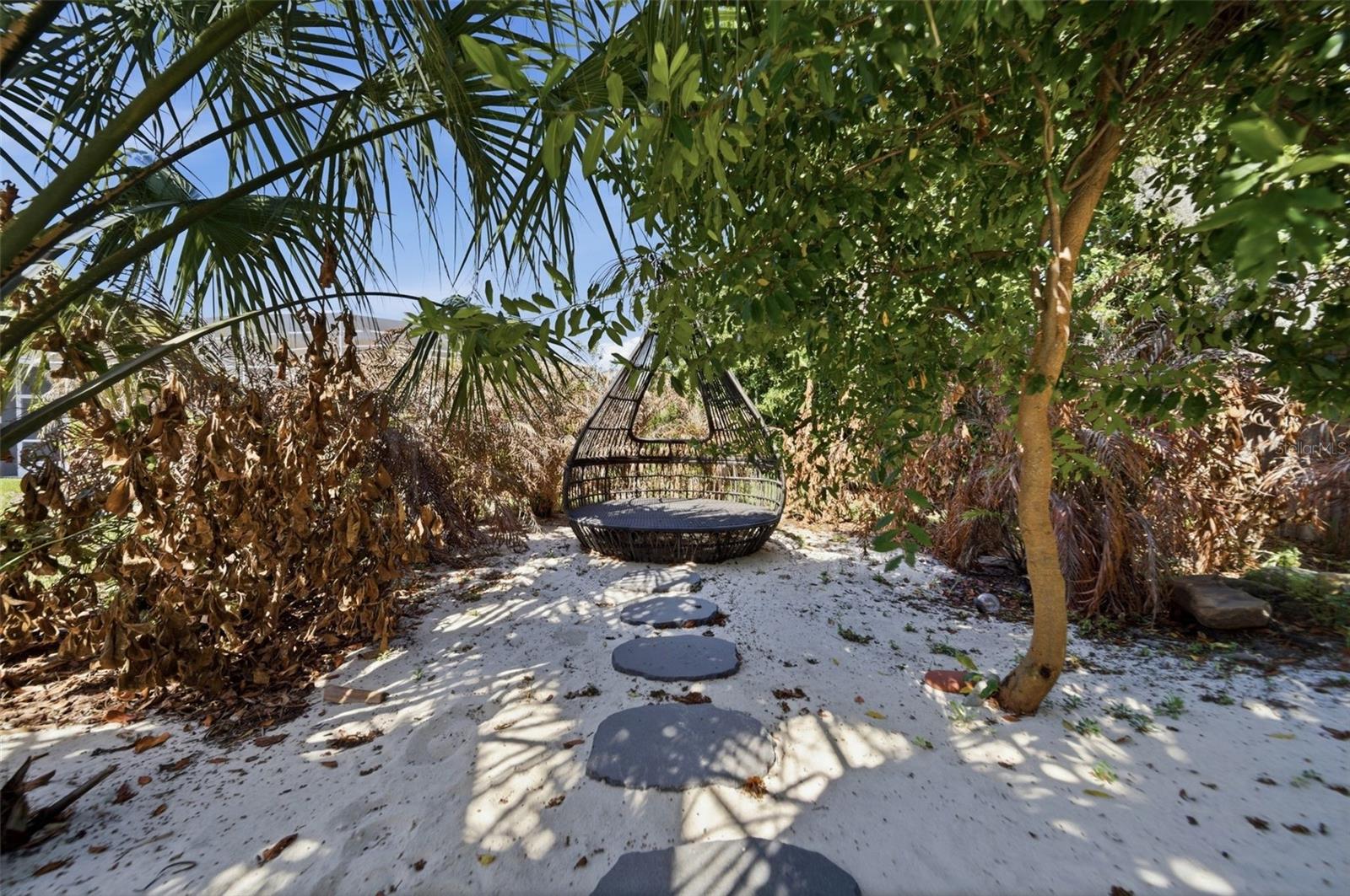 Image 49 of 77 For 113 Sandy Oaks Place